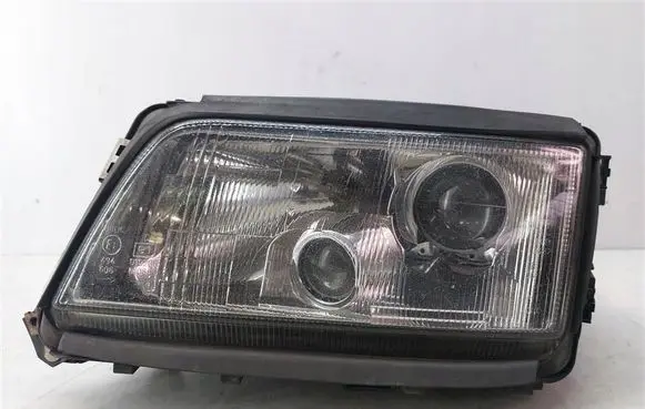 Audi A8 S8 D2 4D Headlight/headlamp