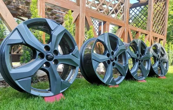 Ford Mustang Mach-E R18 alloy rim 
