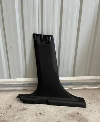 (B) pillar trim (bottom)