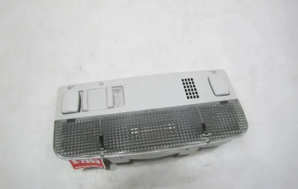Volkswagen Touran I Front seat light 3B0947105C