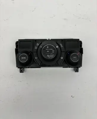 Peugeot 5008 Climate control unit 96738323XT