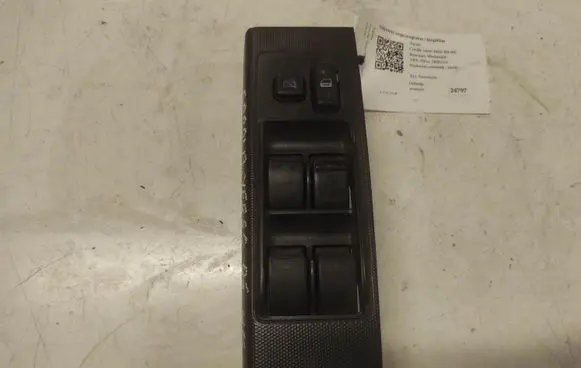 Toyota Corolla Verso AR10 Electric window control switch 742310F010 54355668D