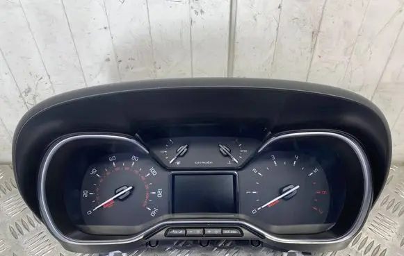 Citroen C3 Aircross Speedometer (instrument cluster) 9836320480