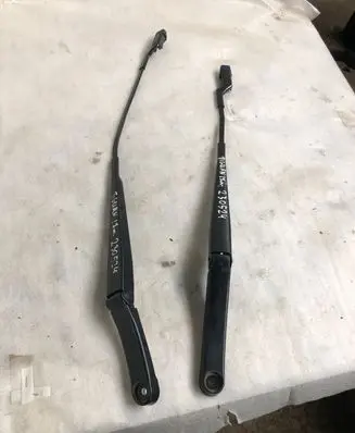 Volkswagen Tiguan Headlight wiper blade set 5nb955410