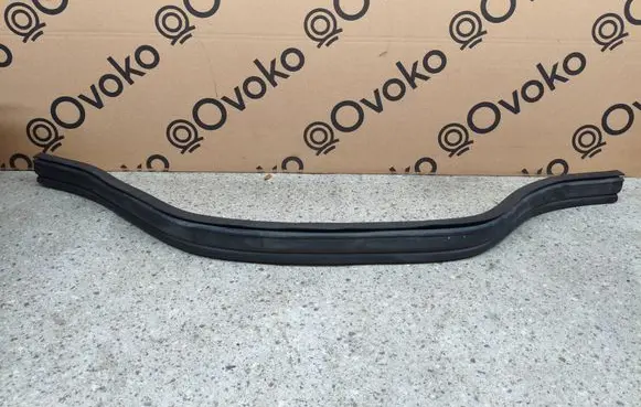 Mercedes-Benz GL X166 Engine compartment rubber 