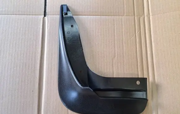 Skoda Octavia Mk3 (5E) Front mudguard 5E0821173
