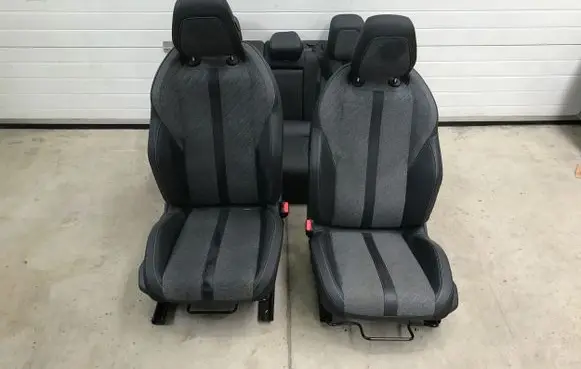 Seat set