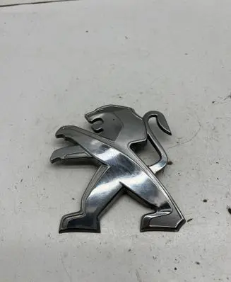 Peugeot 5008 II Manufacturer badge logo/emblem 9837794377