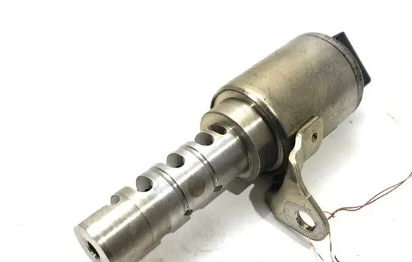Volvo V70 Camshaft position sensor AG9G-6M280