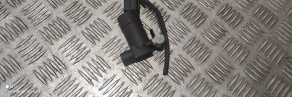 Volvo V50 Windscreen/windshield washer pump 1S7117K024FE