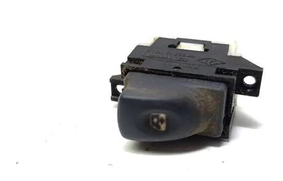 Renault Espace III Electric window control switch 7700876400