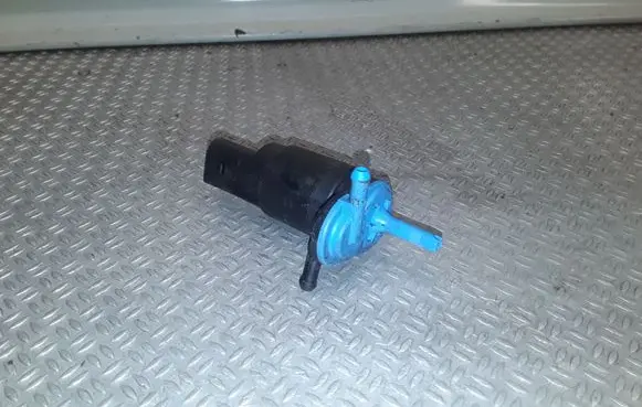 Mercedes-Benz B W245 Windscreen/windshield washer pump