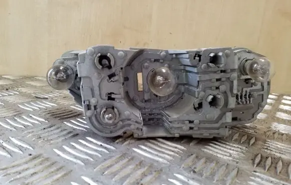 Tail light part