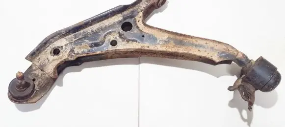 Nissan Primera Front lower control arm/wishbone
