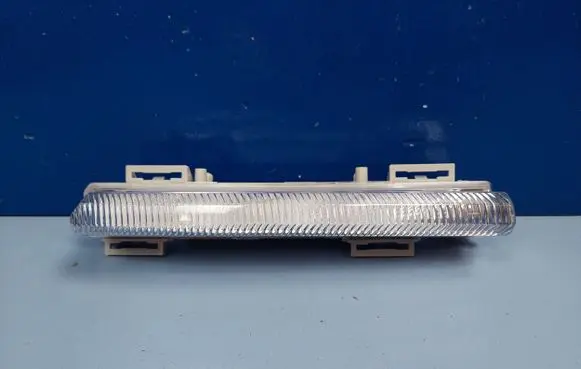 Mercedes-Benz C W204 LED ballast control module A2049069000 2049069000