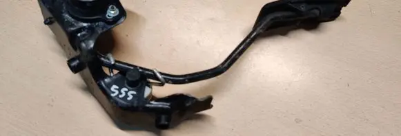Toyota Corolla Verso AR10 Accelerator throttle pedal 7811135030