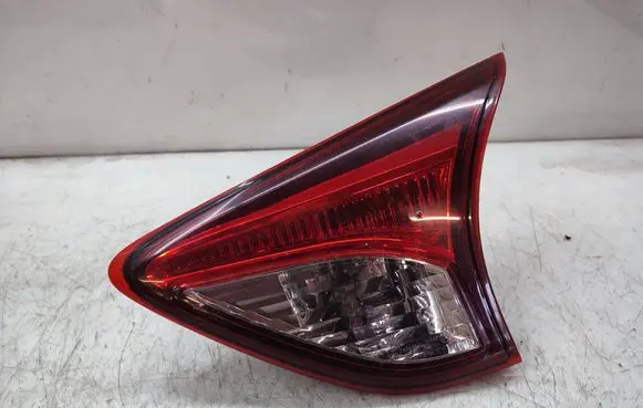 Tailgate rear/tail lights