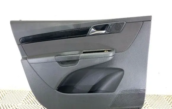 Seat Alhambra (Mk2) Front door card panel trim