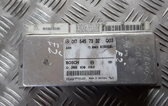 Mercedes-Benz E W210 ABS control unit/module 0175457332Q03 0265109052