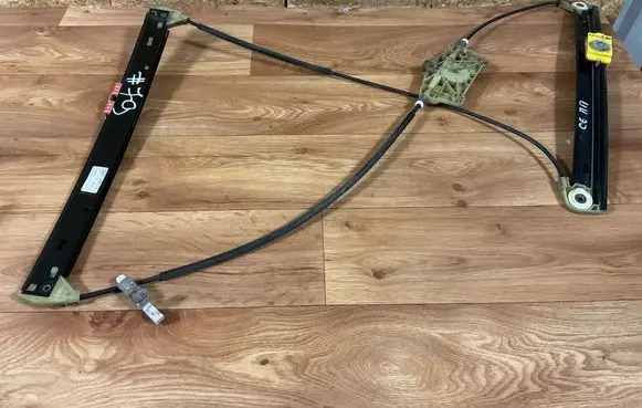 Audi A6 S6 C6 4F Front window lifting mechanism without motor 4F0837462A 05005A