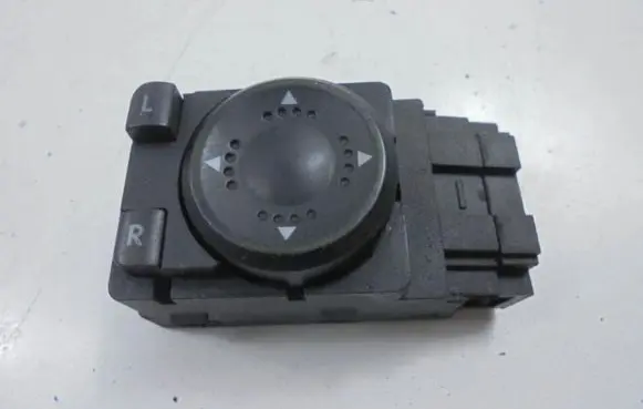 Volkswagen PASSAT B5 Wing mirror switch 3B1959565B