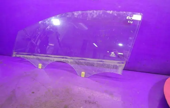 Hyundai i20 (GB IB) Front door window glass four-door