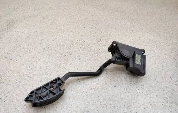Alfa Romeo 156 Accelerator throttle pedal 0280752231 46803400