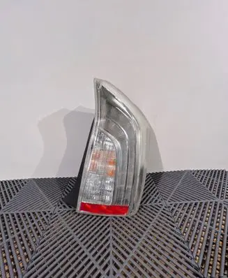 Toyota Prius (XW30) Rear/tail lights E74756