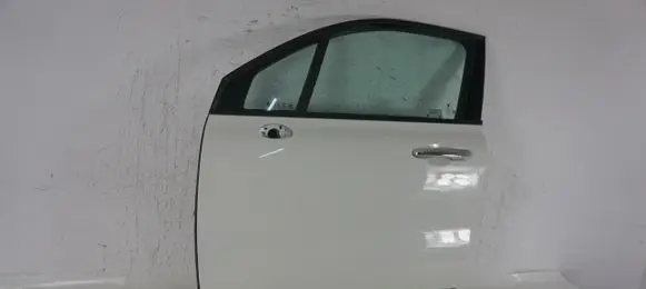 Fiat 500X Front door