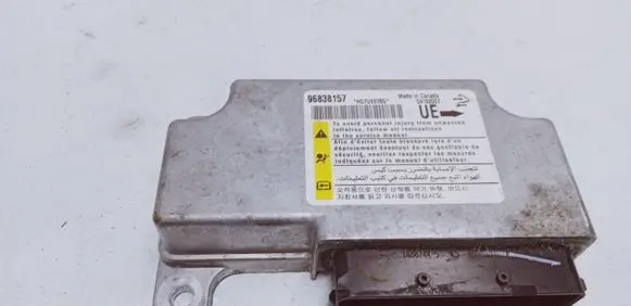 Chevrolet Captiva Airbag control unit/module 96838157