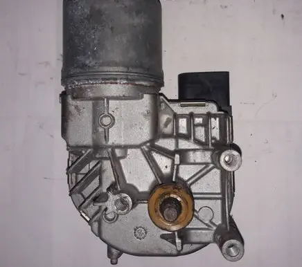 Seat Altea XL Wiper motor 5P0955120B