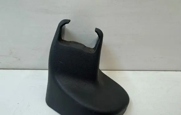 Toyota Prius (XW30) Seat trim 7213747040