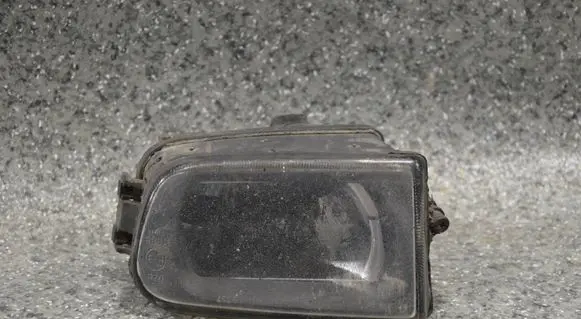 BMW 5 E39 Front fog light 37030999