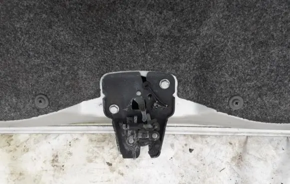 Alfa Romeo 156 Tailgate/trunk/boot lock/catch/latch