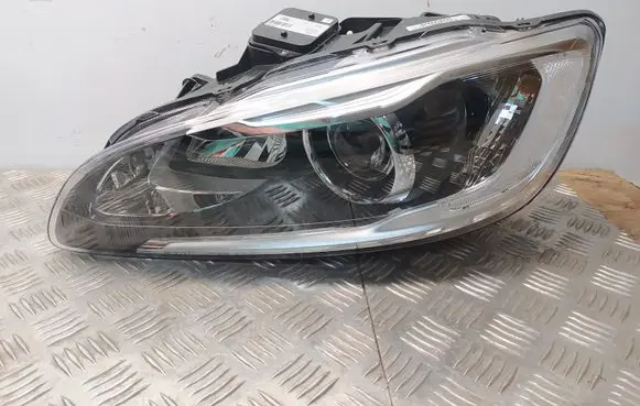 Volvo V60 Headlight/headlamp 31420261