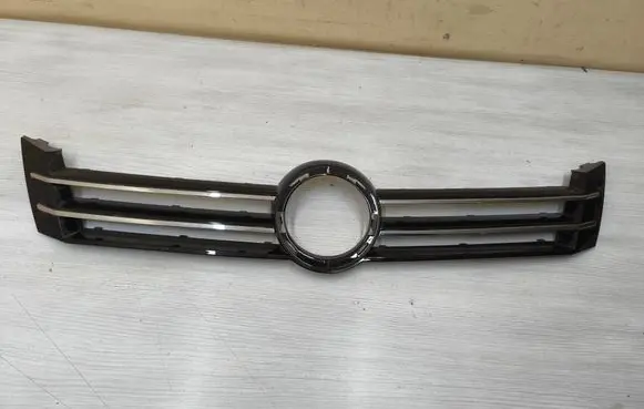 Volkswagen Sharan Front bumper upper radiator grill