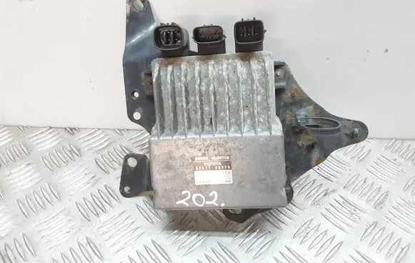 Lexus IS 220D-250-350 Fuel injection control unit/module 8987120070