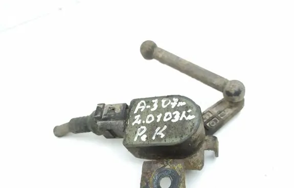 Headlight/headlamp level sensor