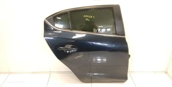 Mazda 3 II Rear door