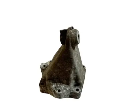 Mercedes-Benz C W203 Engine mounting bracket A2712230904