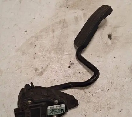 Volkswagen Sharan Accelerator throttle pedal 6PV00777005 YM219F836GB