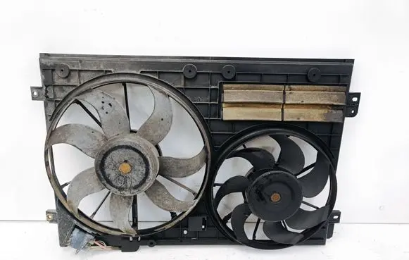 Volkswagen PASSAT B8 USA Radiator cooling fan shroud 1KM121205