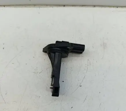 Mazda 3 III Mass air flow meter E5T62271