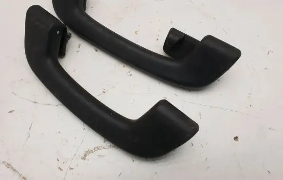 Front interior roof grab handle