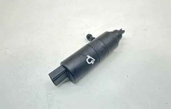 Mercedes-Benz B W246 W242 Windscreen/windshield washer pump 1005053