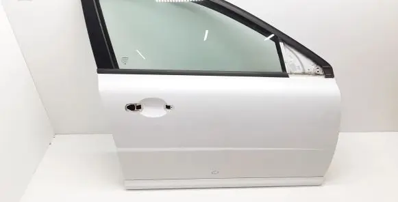 Volvo V70 Front door