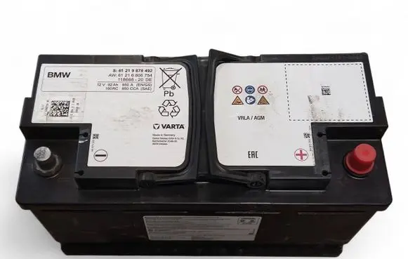 BMW 5 G30 G31 G38 Car battery 61216806754 6806755