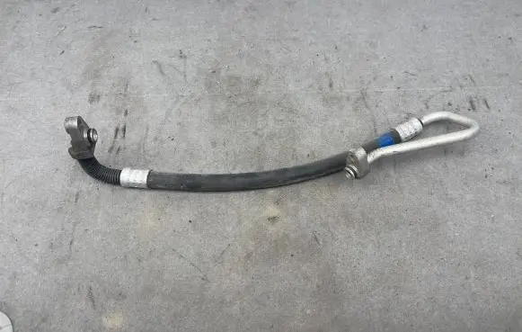 Toyota Prius (XW30) Air conditioning (A/C) pipe/hose