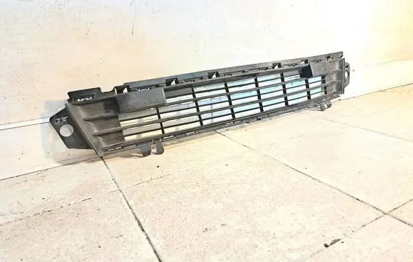 Citroen Berlingo Front bumper lower grill 9810963580