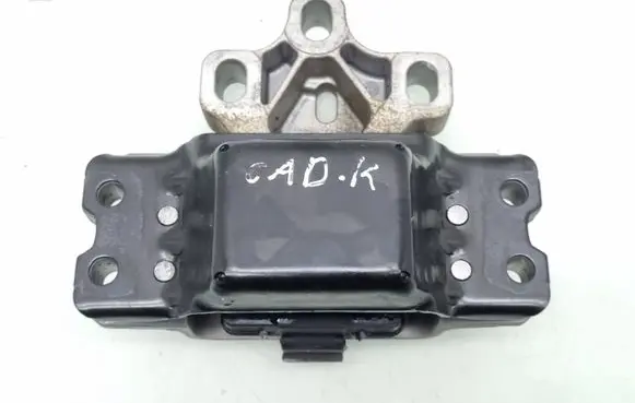Volkswagen Caddy Engine mount bracket 1K0199555